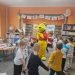 Dzień Pluszowego Misia w bibliotece - zabawy z Misiem - Kubusiem Puchatkiem