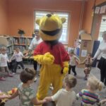 Dzień Pluszowego Misia w bibliotece - zabawy z Misiem - Kubusiem Puchatkiem