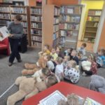 Dzień Pluszowego Misia w bibliotece - zabawy z Misiem - Kubusiem Puchatkiem