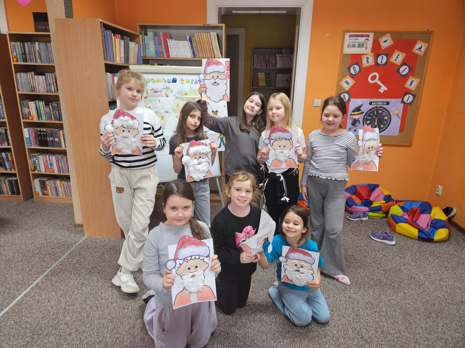 Zdjęcie grupowe uczestników spotkania